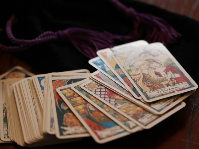 tarot-cards